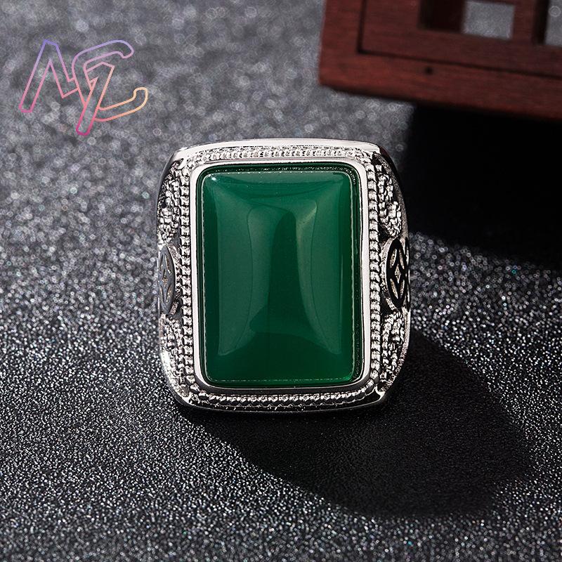 แหวนหยกธรรมชาติสีเขียว เครื่อง - Vintage Fashion Design บทวิจารณ์และราคา