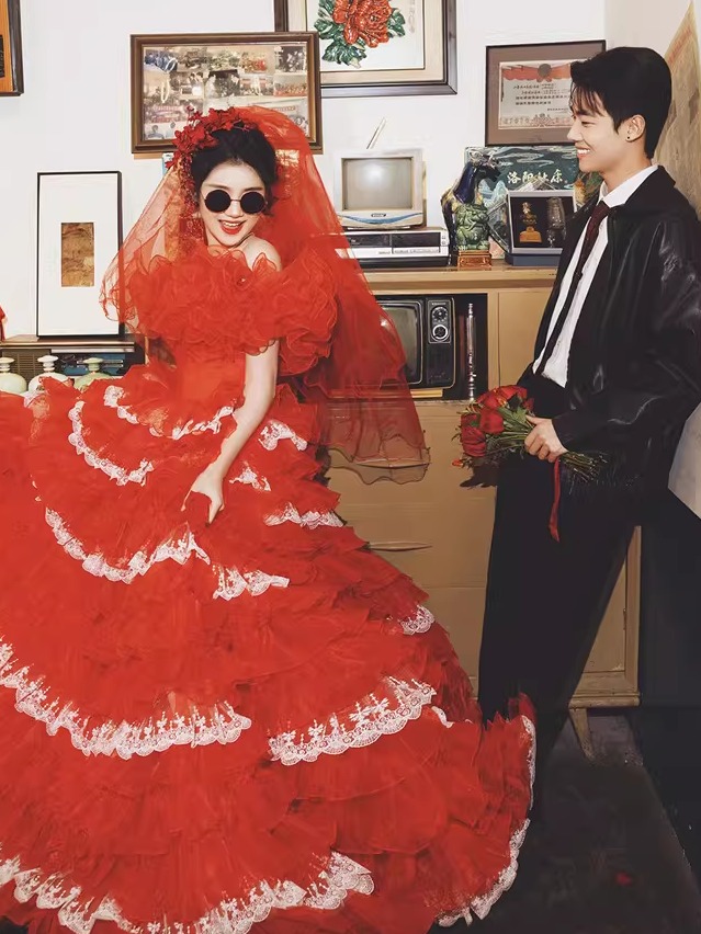 ชุดแต่งงานสไตล์วินเทจสีแดง แฟช - Vintage Fashion Photographers บทวิจารณ์และราคา